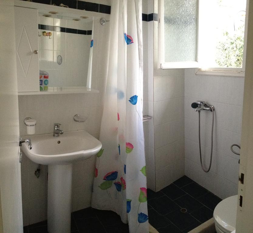 Green View Apartments อาโยส นิกีตัส ภายนอก รูปภาพ