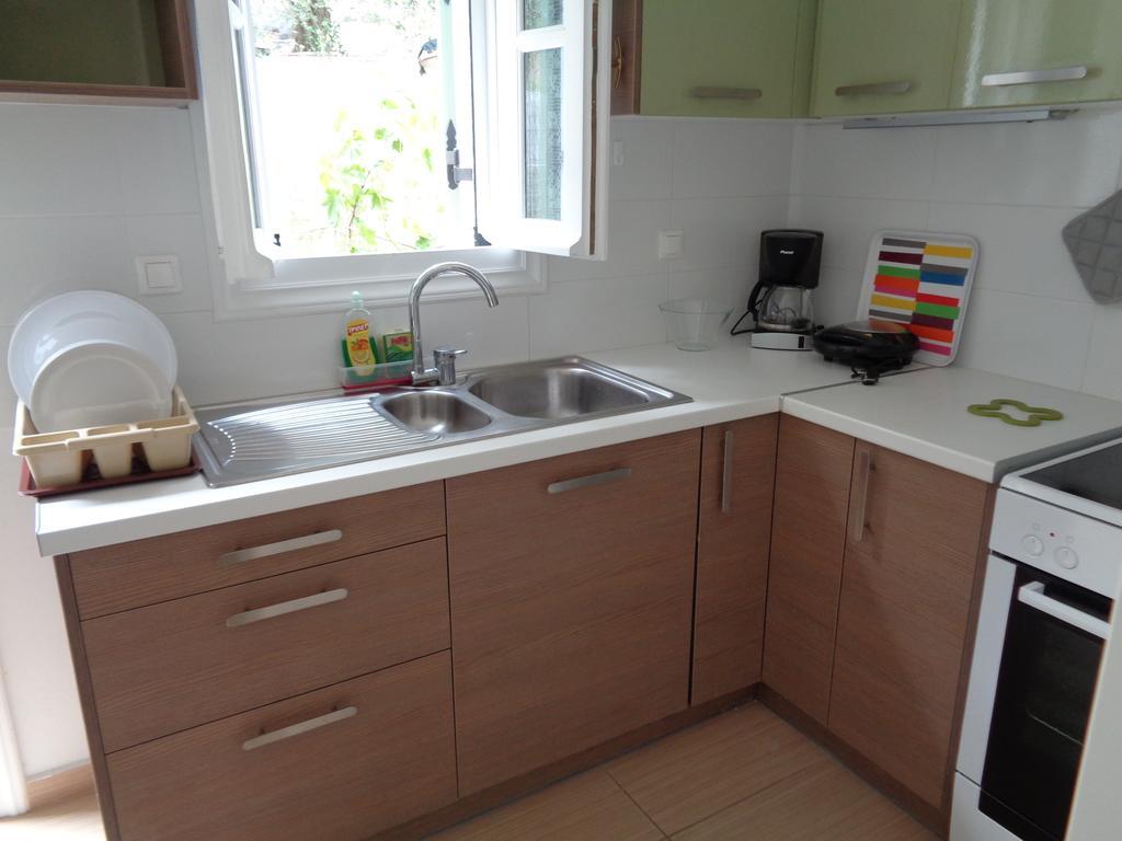 Green View Apartments อาโยส นิกีตัส ภายนอก รูปภาพ